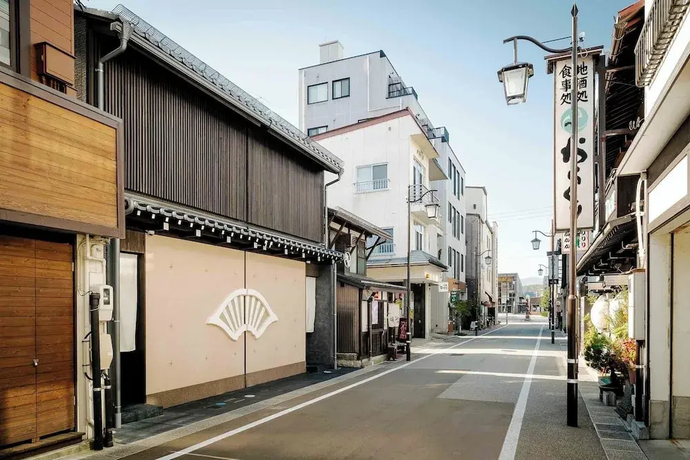 Hanasatomachi Machiya House