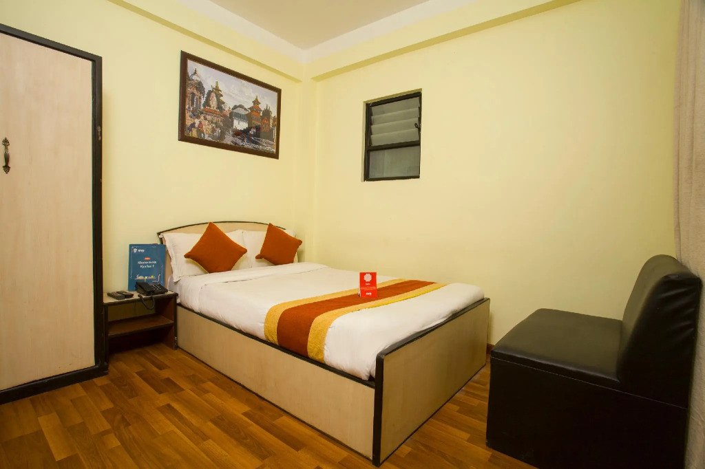 OYO 156 Hotel Sweet Town
