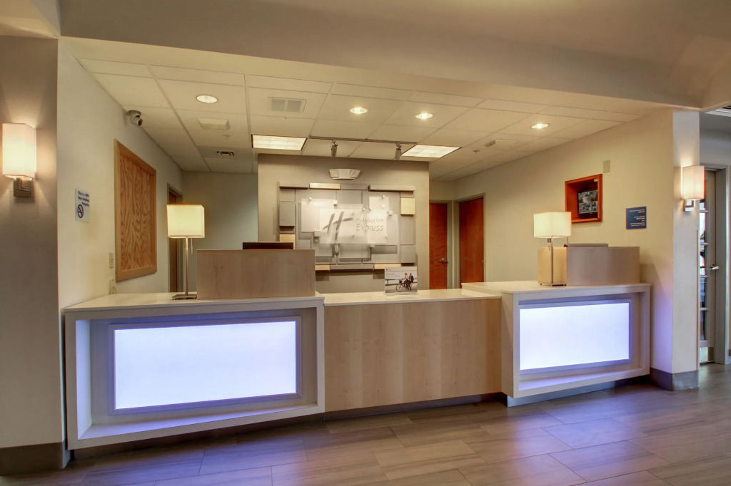 Holiday Inn Express Milwaukee North Brown Deer/Mequon by IHG