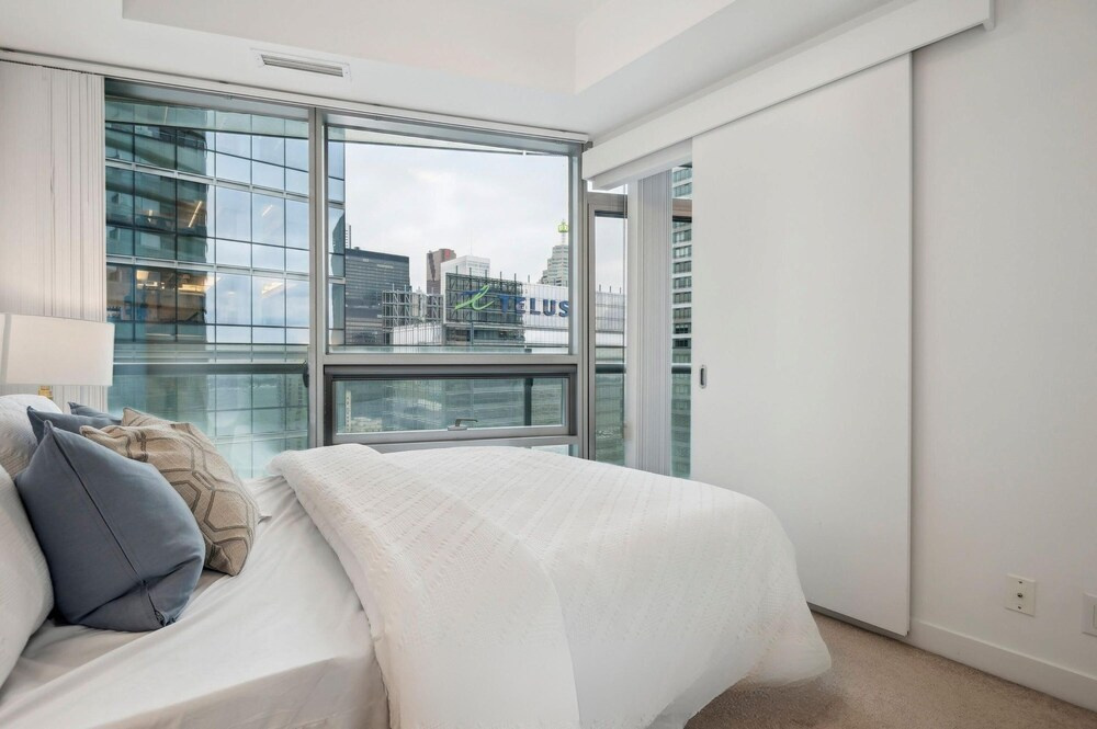 York Street Suites Toronto