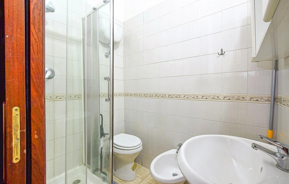 Stunning Apartment in Napoli With Wifi and 2 Bedrooms
