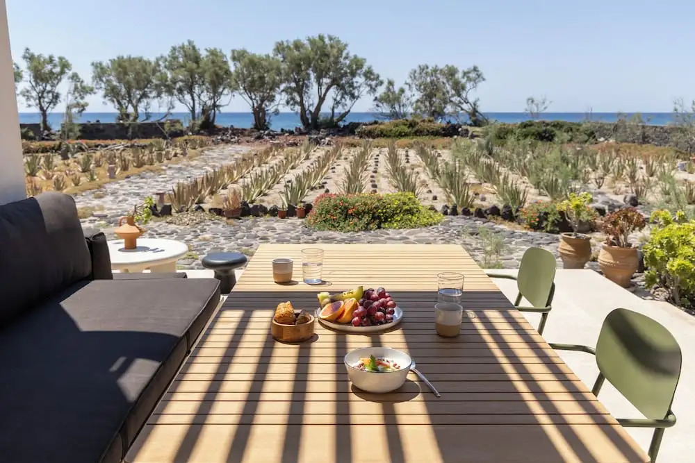 Exomitis1 Cellar & Sea Escape