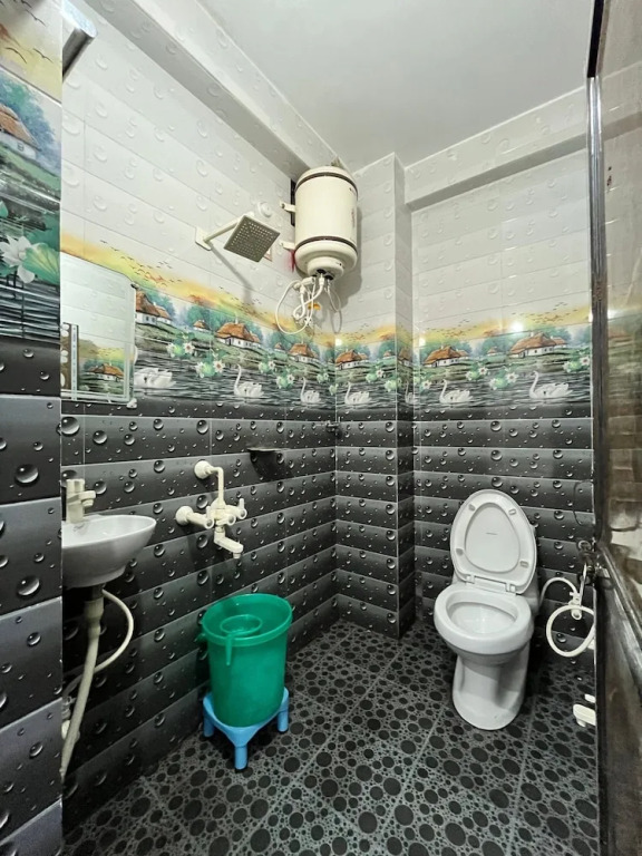 Thakur Ji P. Guest House By GRB