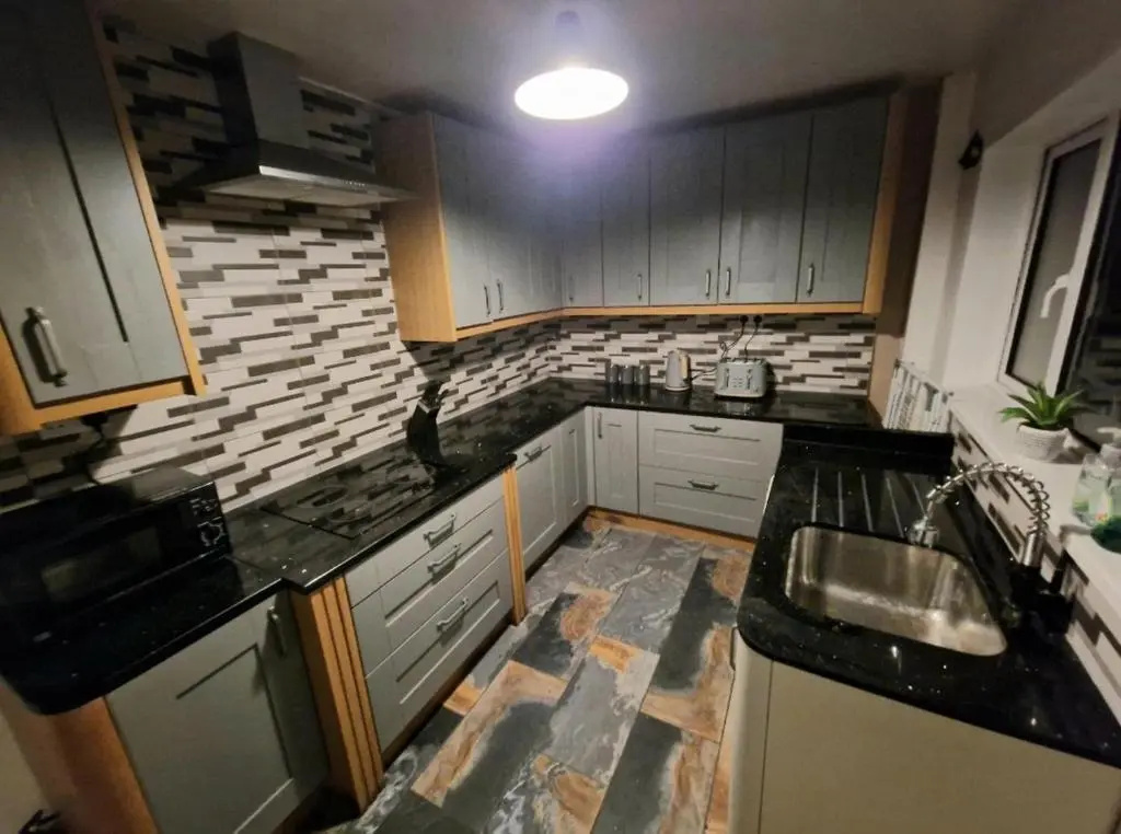 Cosy 3BD Terrace House Barrow in Furness