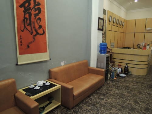 1990 Hotel
