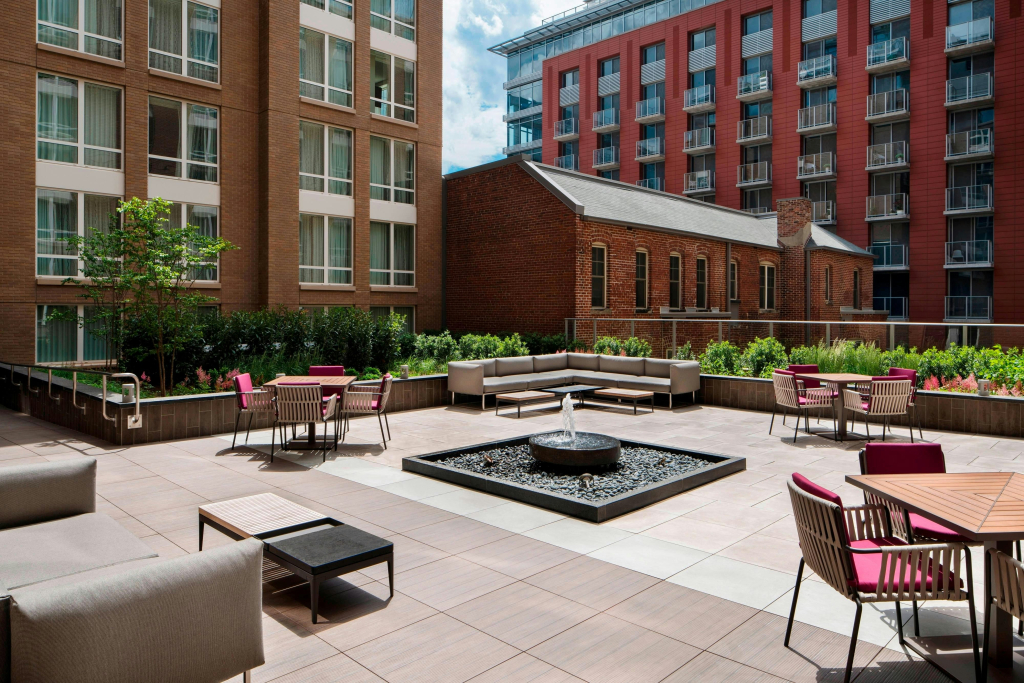 Courtyard by Marriott Washington Downtown/Convention Center