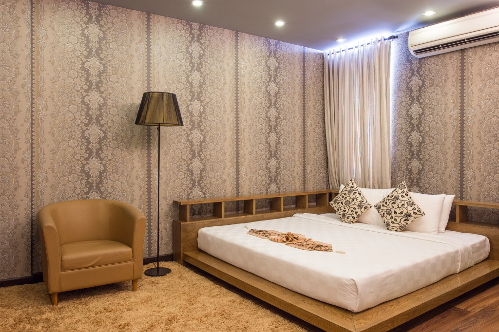 Valentine Hotel