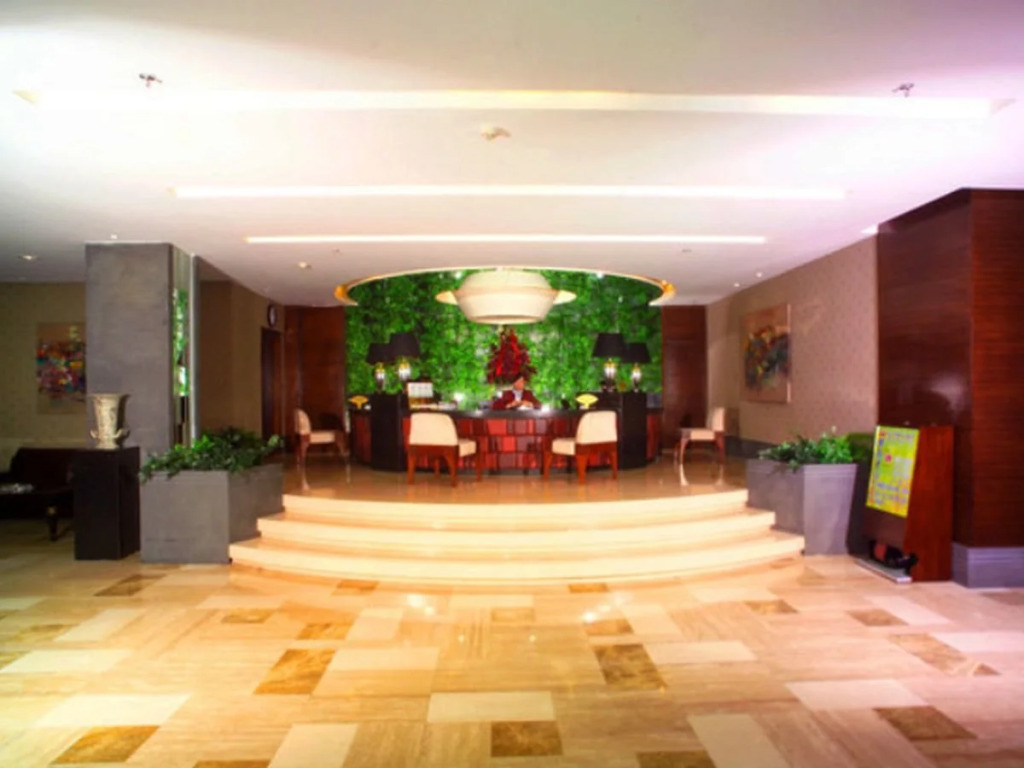 Longda Holiday Hotel