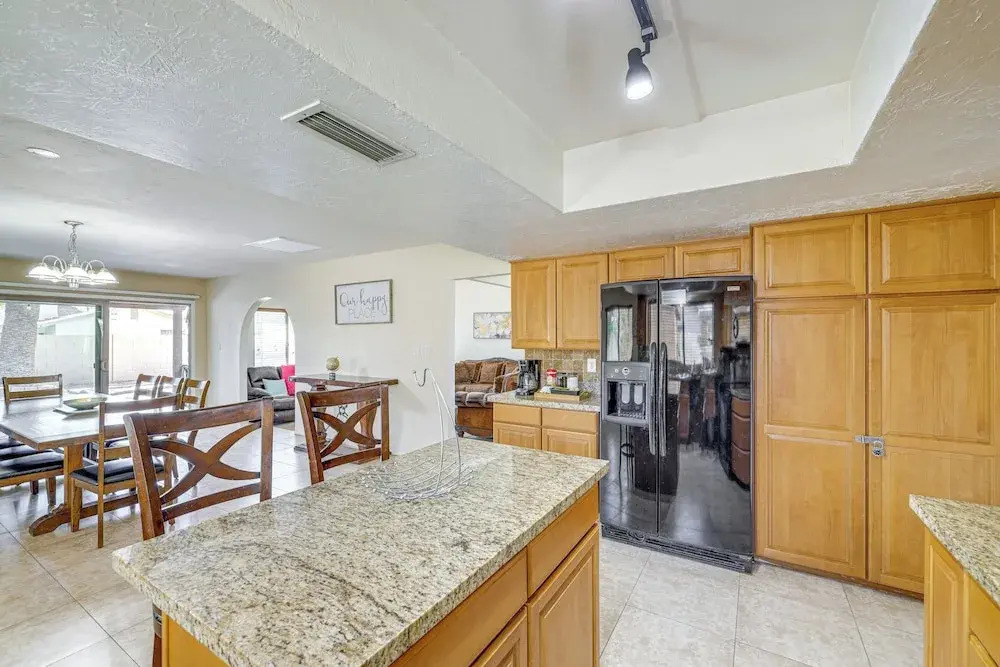 Outdoor Oasis: Family-friendly Home in Scottsdale!