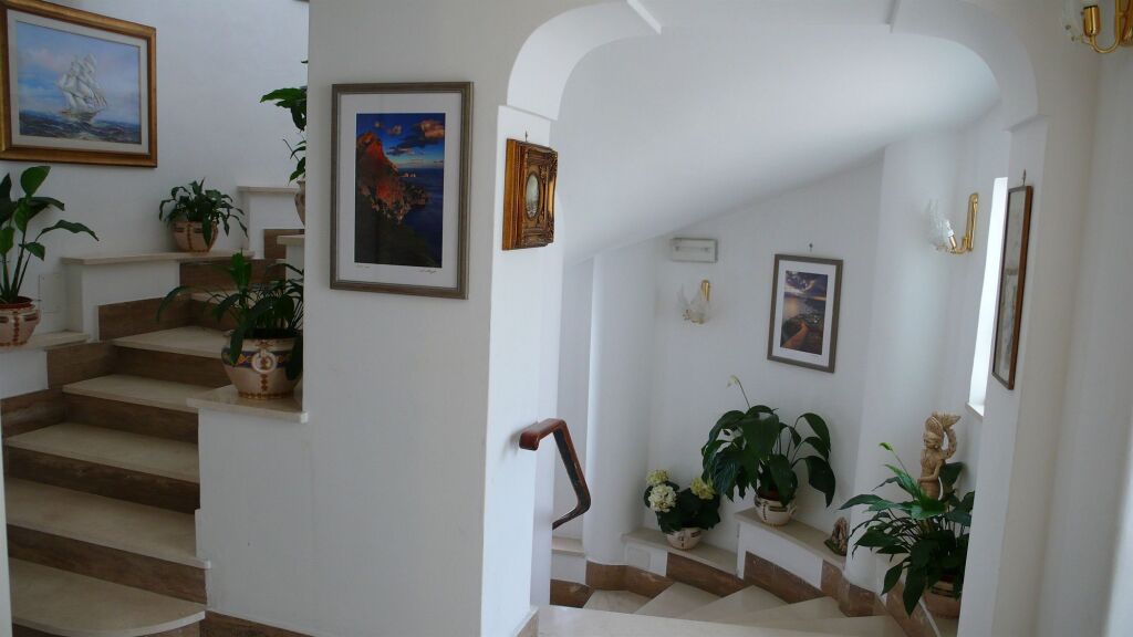 Bougainville Luxury Boutique Hotel