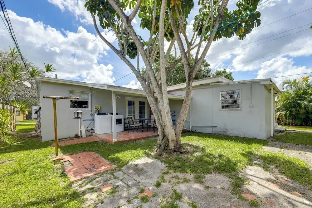 Fenced-in Yard! Home 3 Mi to Hard Rock Stadium