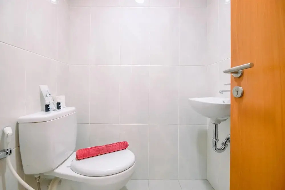 Cozy Stay and Comfort Studio at Evenciio Margonda Apartment