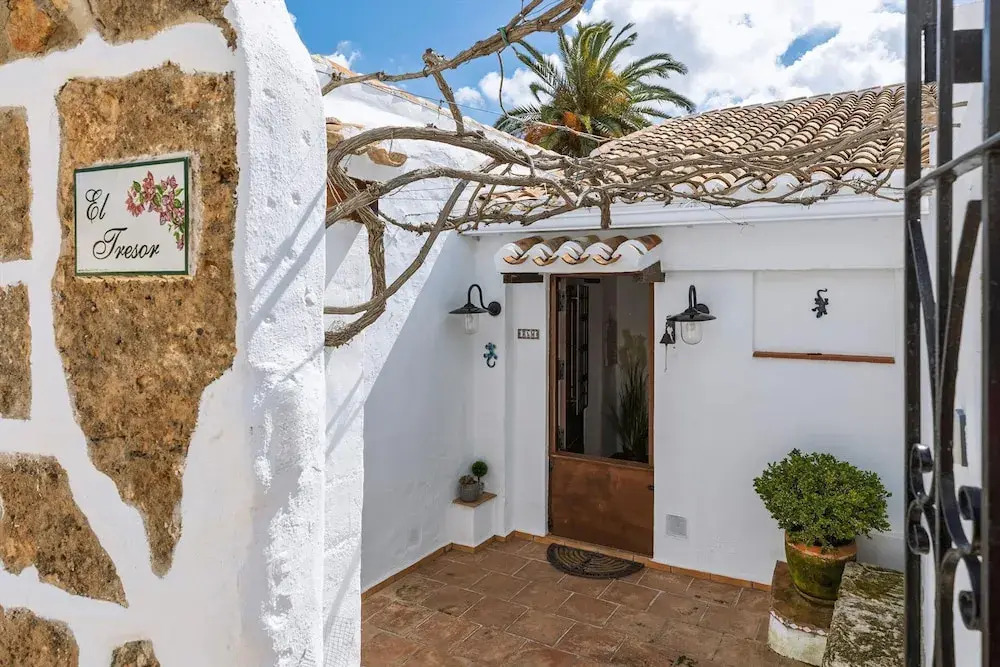 El Tresor in Javea With 2 Bedrooms and 2 Bathrooms