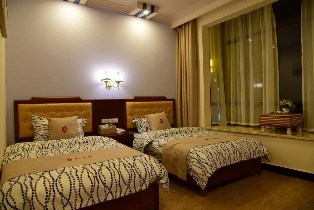 Happy Journey Hotel