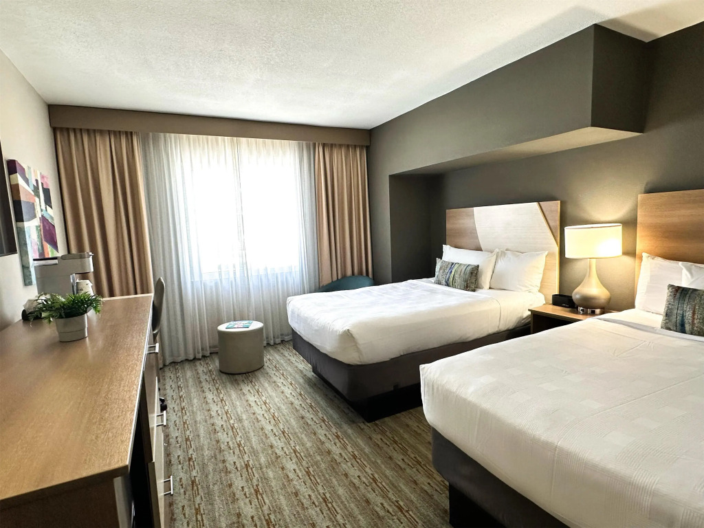 Best Western Plus Atlantic Beach Resort