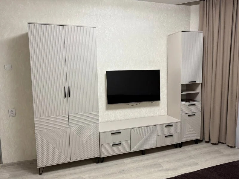 Nadym House  на набережной Оруджева 50