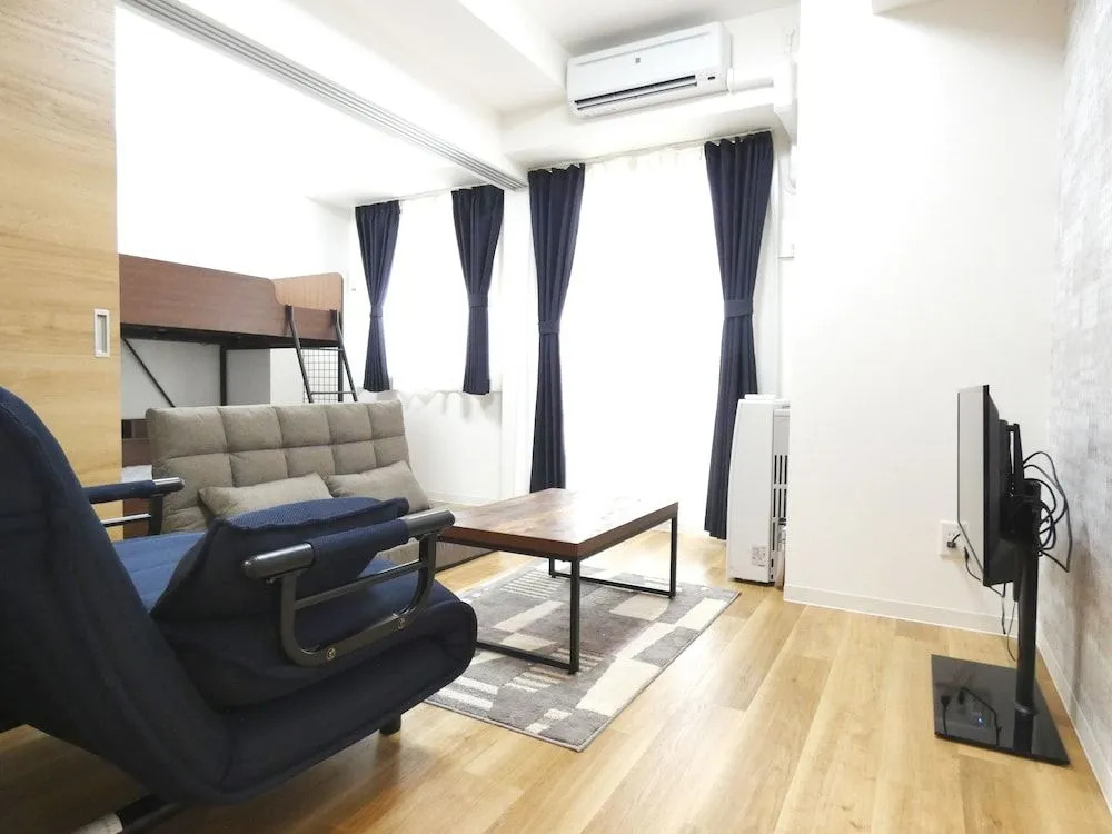 Alpha Square Minami 6 Jo 402