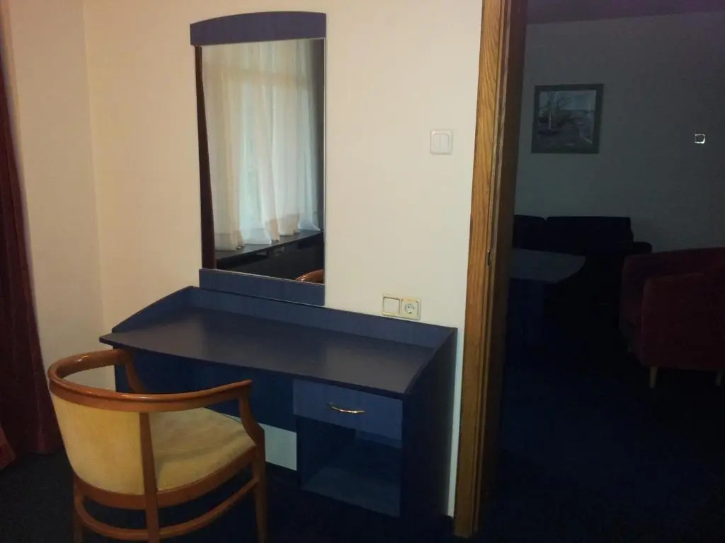 Hostel Elena