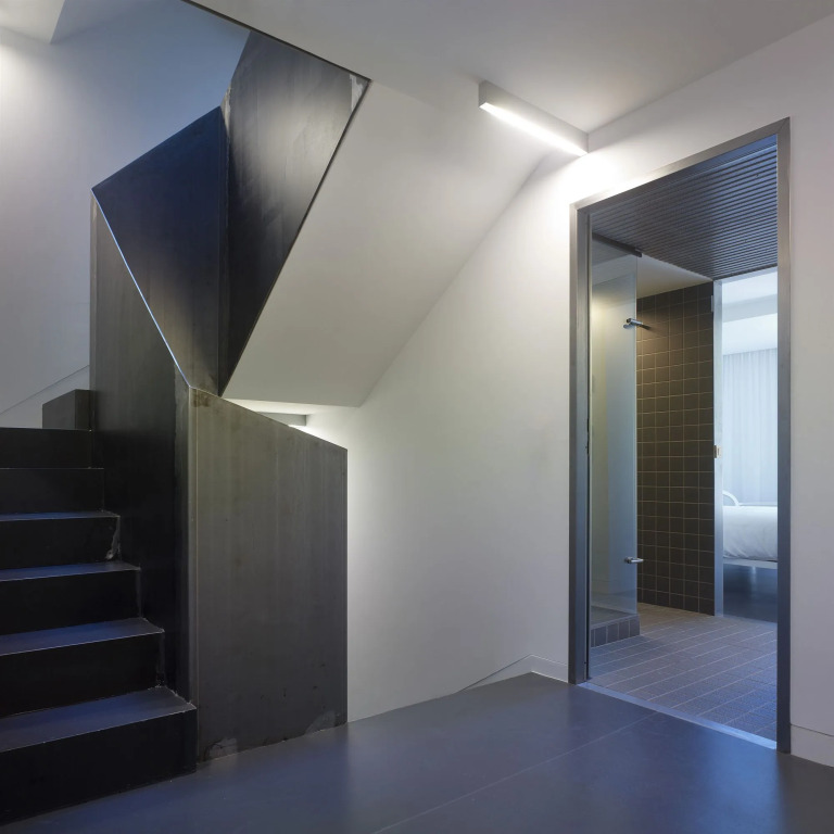 Moure Hotel