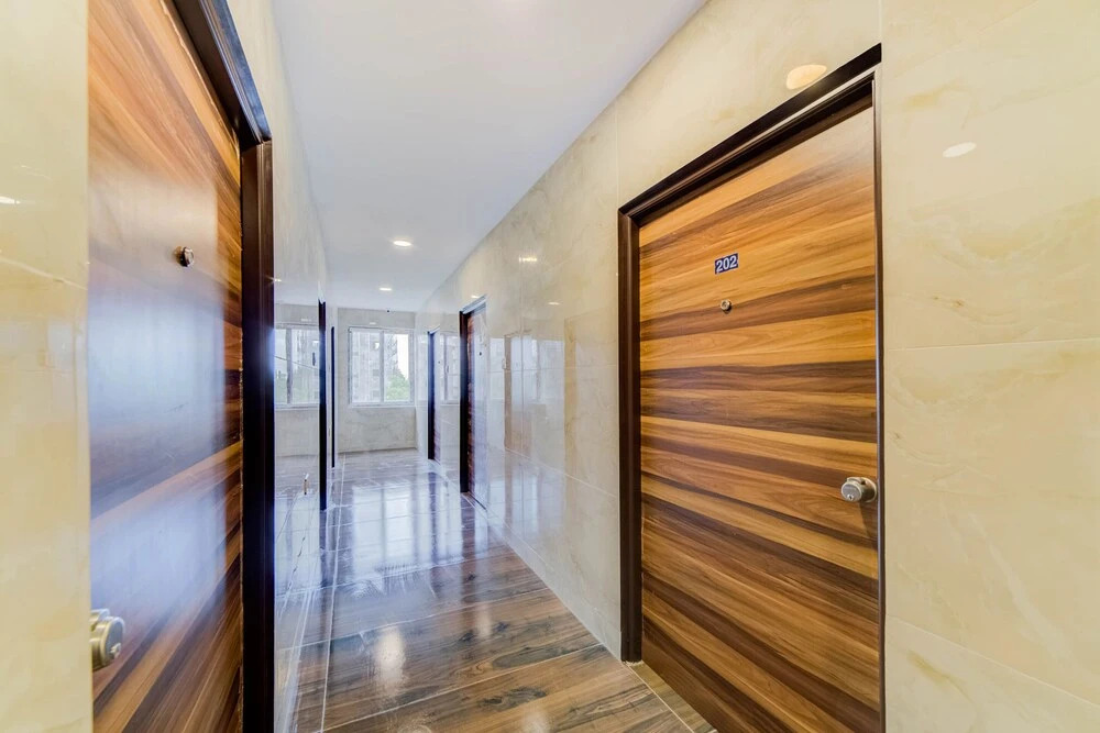 Oyo 27844 Seven a Luxury Hotel