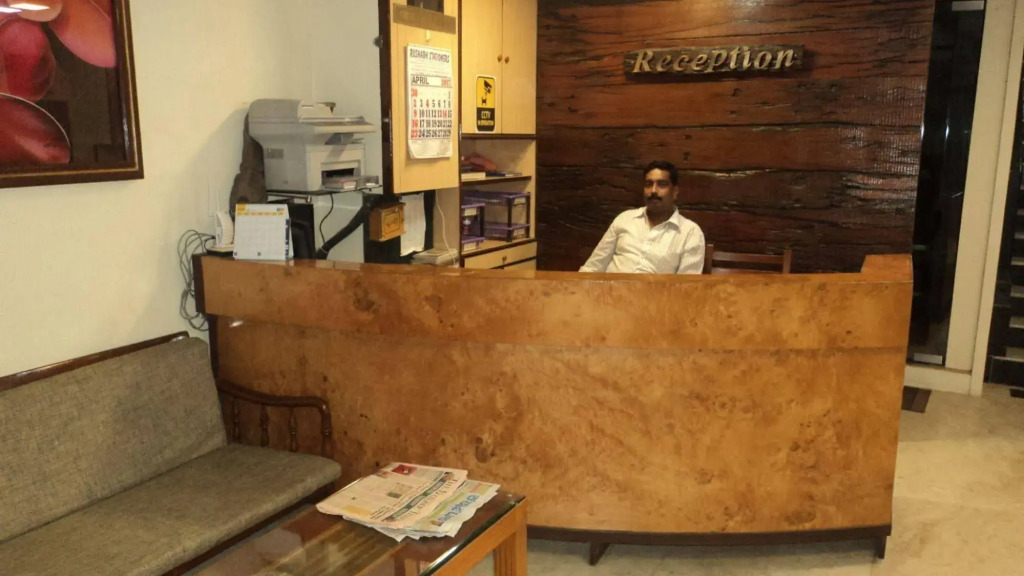 Benazeer Hotel