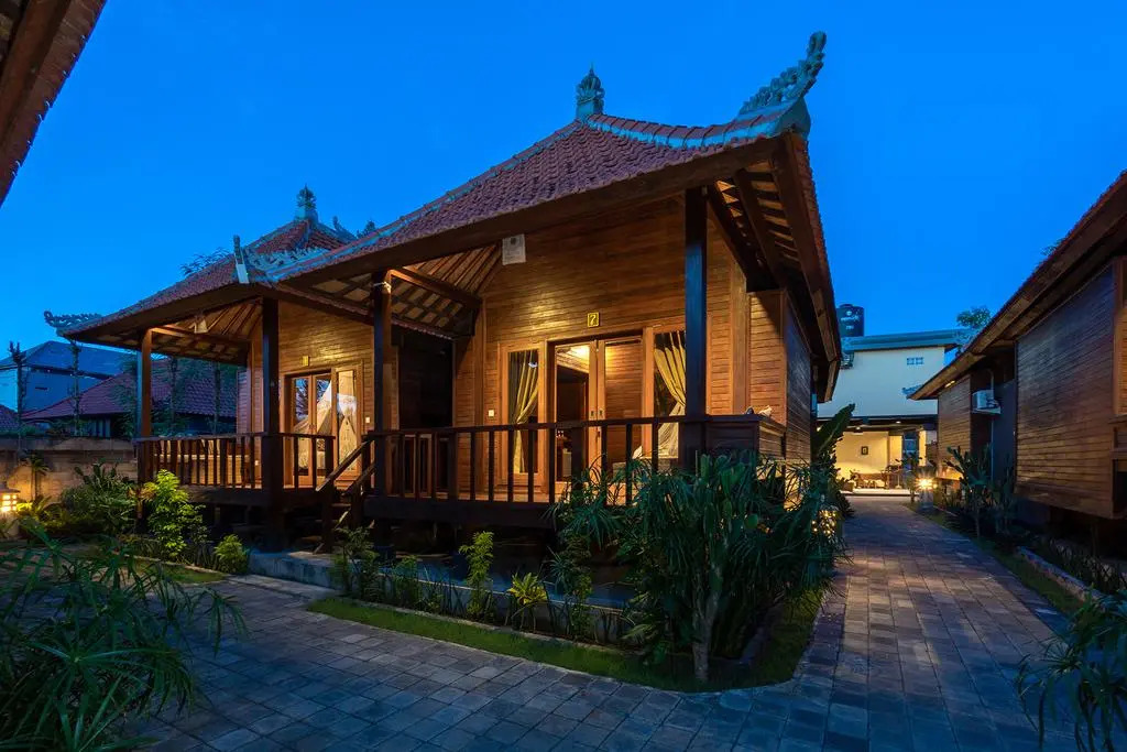 Bale Gede Lembongan