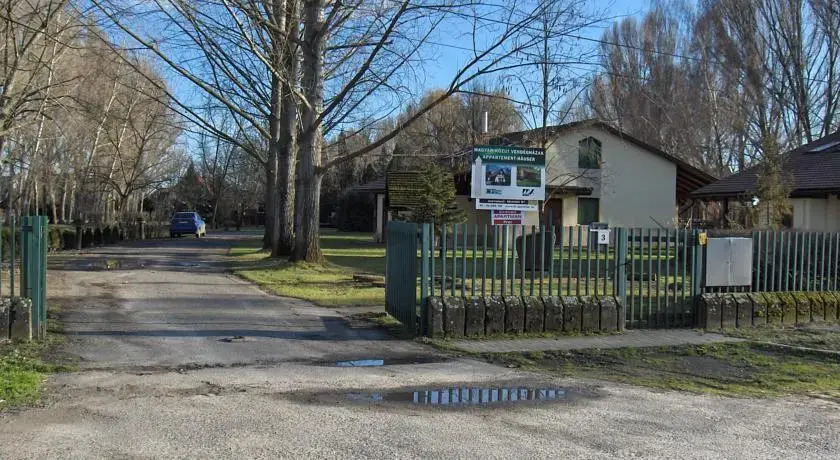 Magyar Kozut Vendeghazak