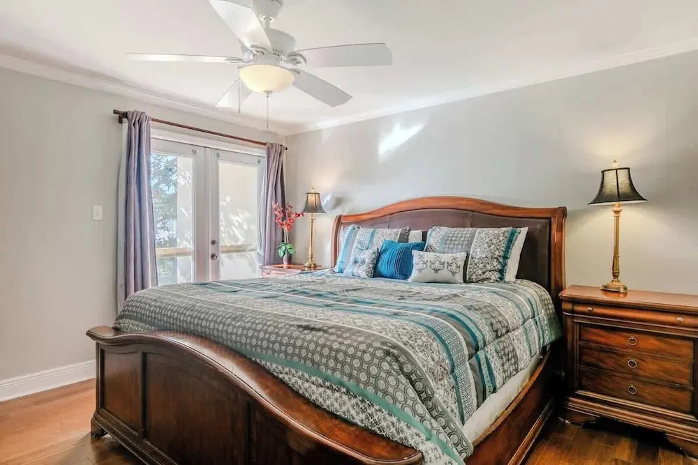 Cozy 2 bed 2 bath condo at the beachside Ocean Club Villas