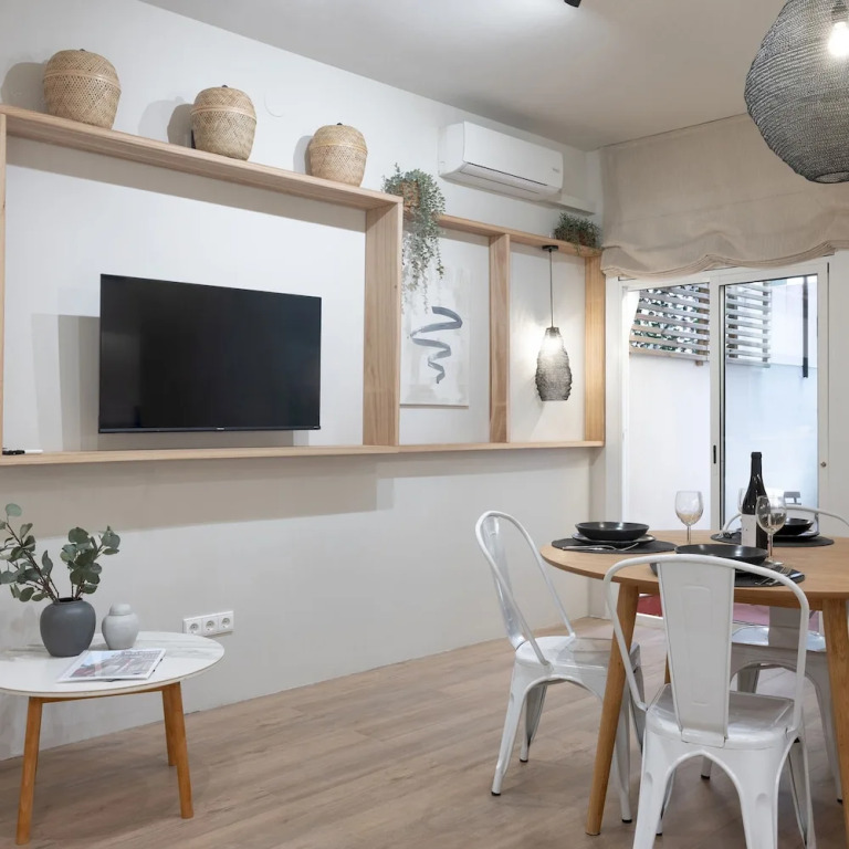 Vicens Gem Private Terrace HS Wi-fi in Gracia by Myrentalhost