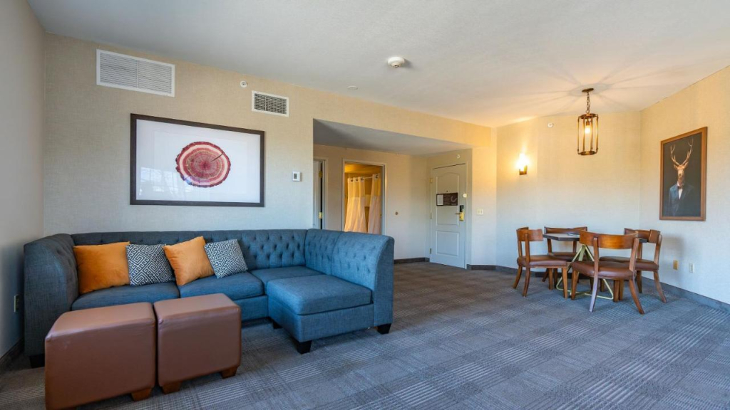 Cherry Valley Hotel