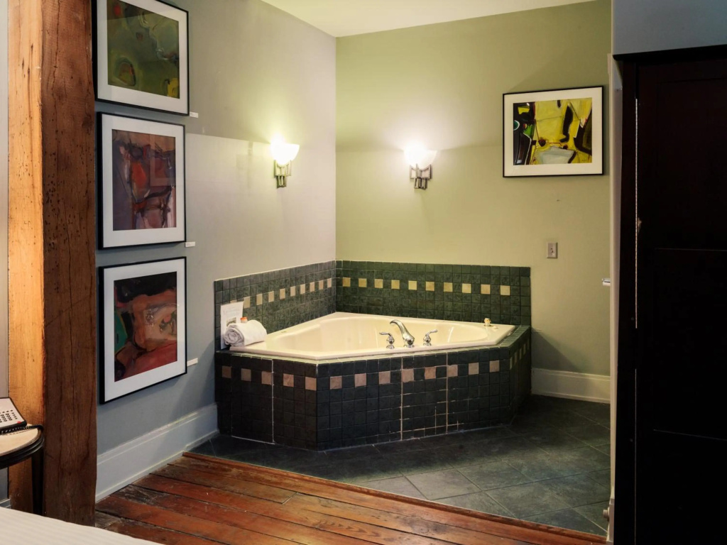 Lancaster Arts Hotel