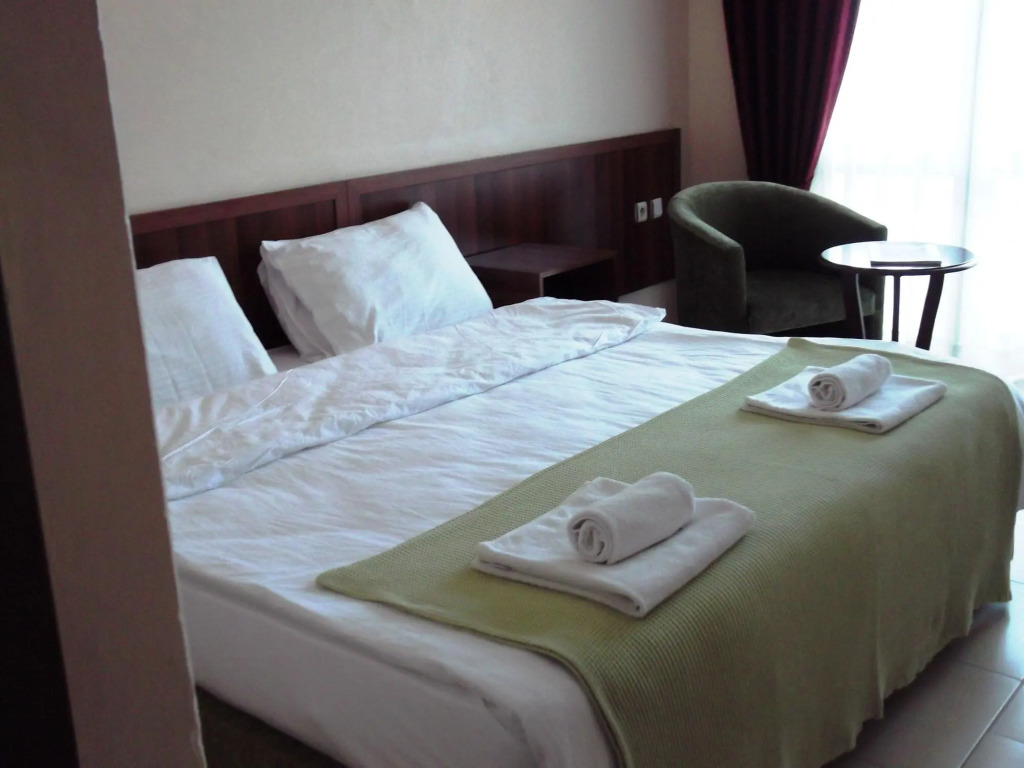 West Ada Inn