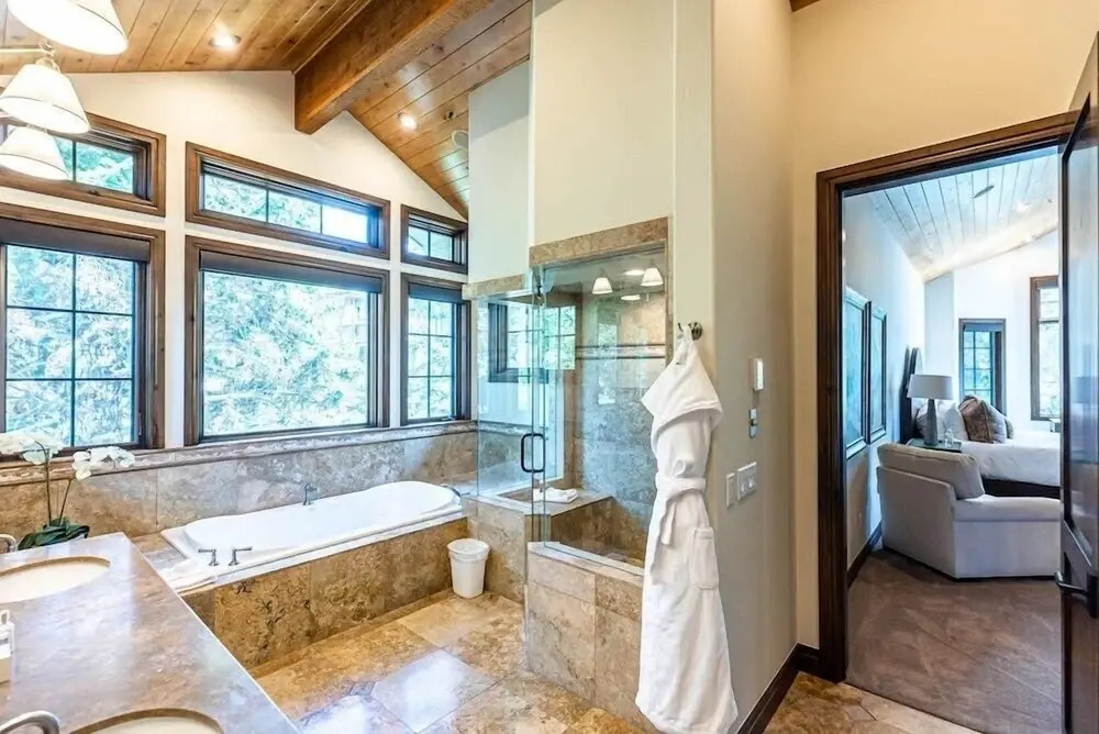 Incredible Private Home With Easy Access To All Park City Has To Offer! 6 Bedroom Home by Redawning