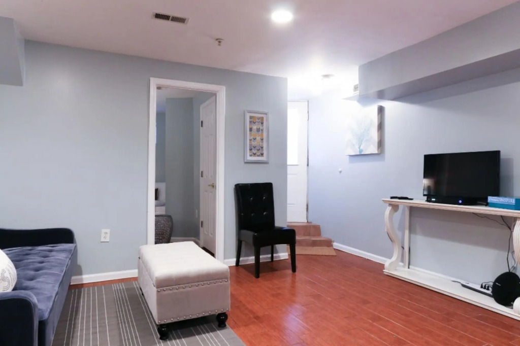 ✦ Entire Home Near U St ✦ 2 Units // Free Parking