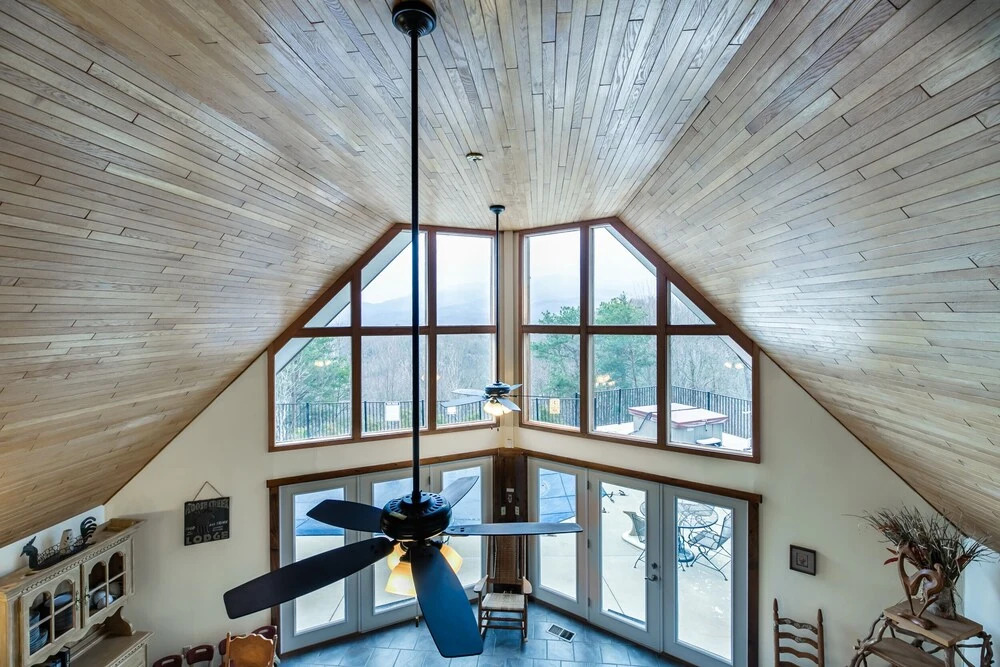 Smoky Mountains 5br 5ba Poolside Chalet