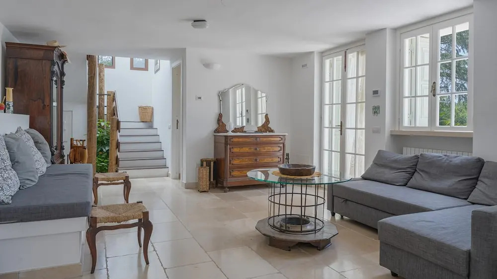VILLA GIARI 8, Emma Villas