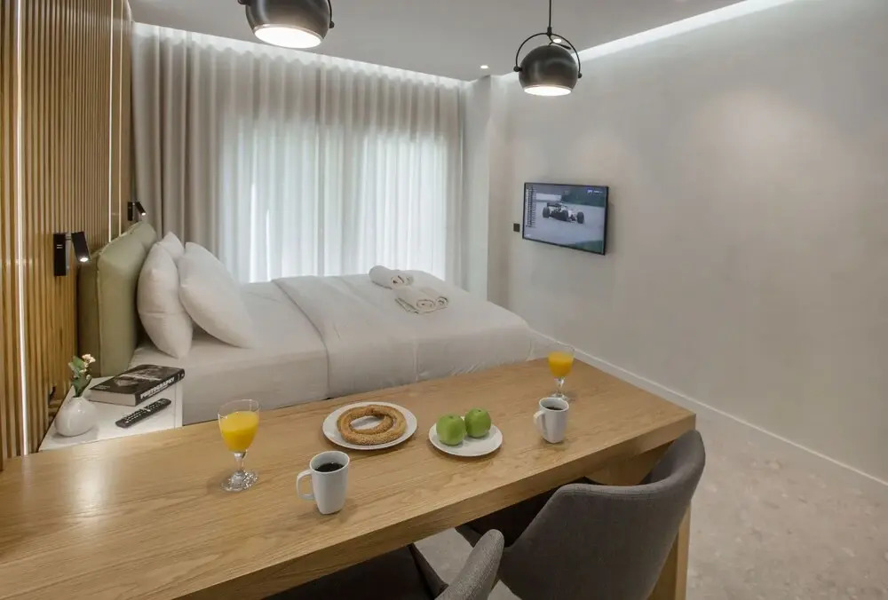 Nikis Suites Syntagma-Plaka 3 by GHH
