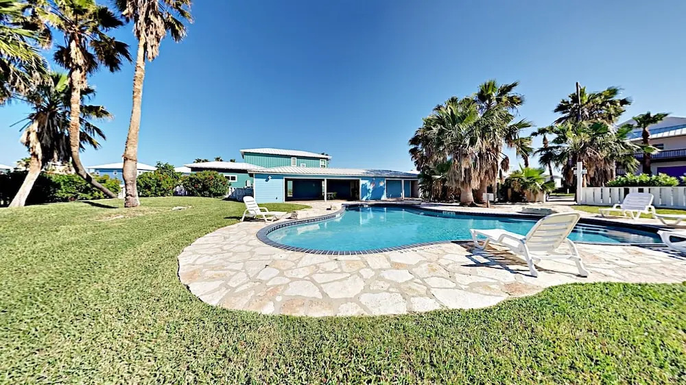 MR193 Breezy Palms - 3 Br Home