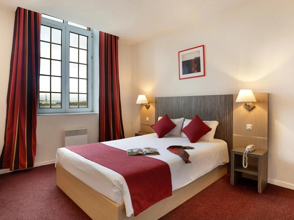 Heritage Stay for Four in Epernay