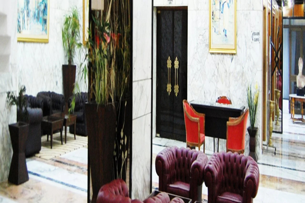 Hotel Diplomat