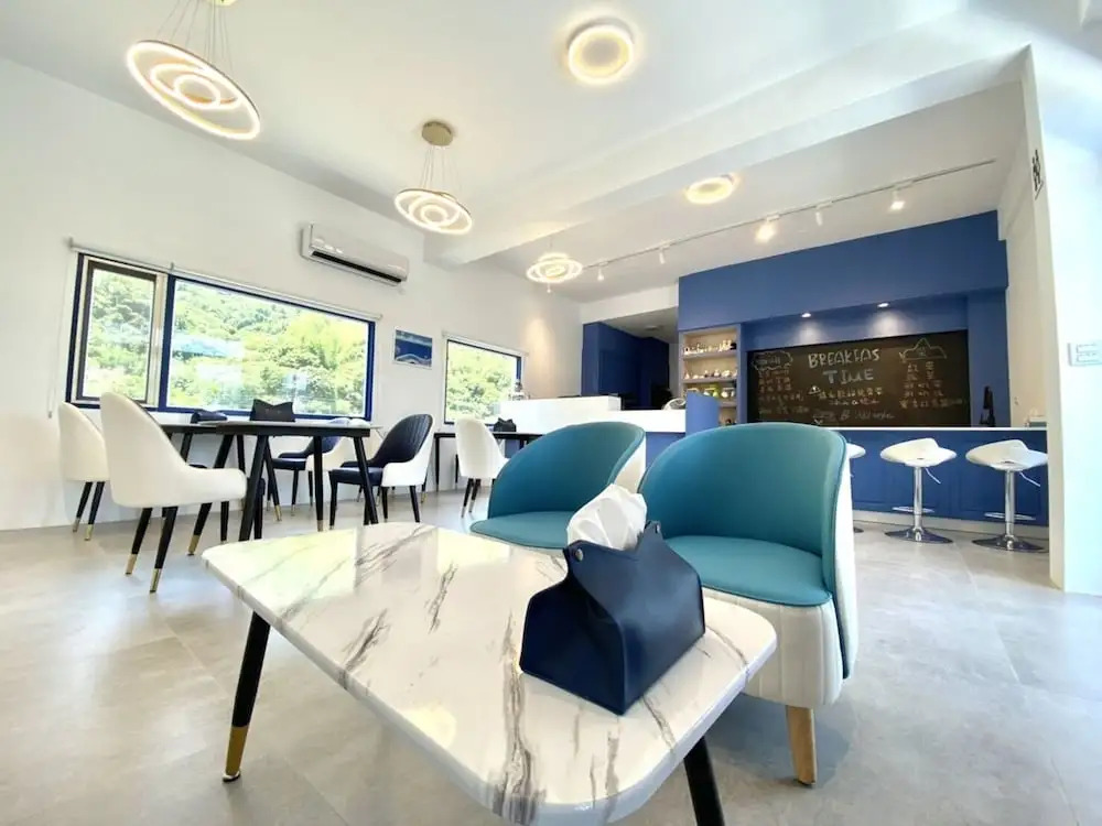 Blue and White Style Holiday B&B