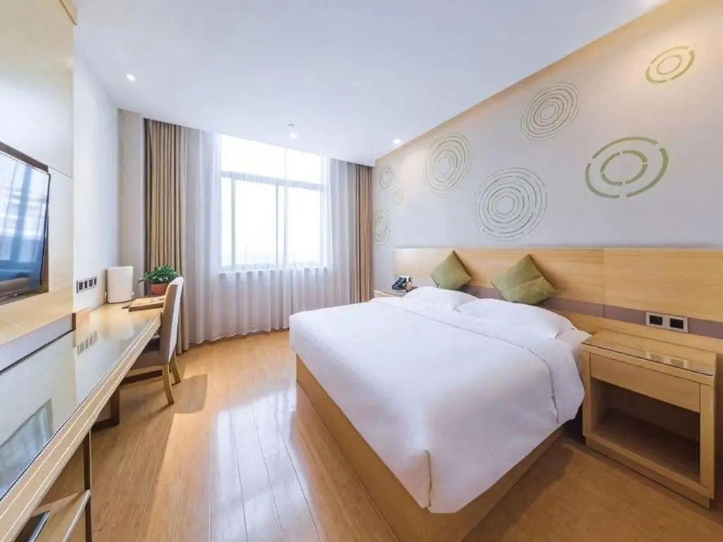 GreenTree Inn Chuzhou Langya Mountain Scenic Area Xijian Road Business Hotel
