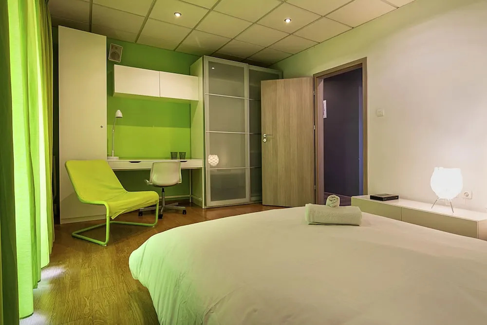 Piccadilly Circus deluxe flat Athens