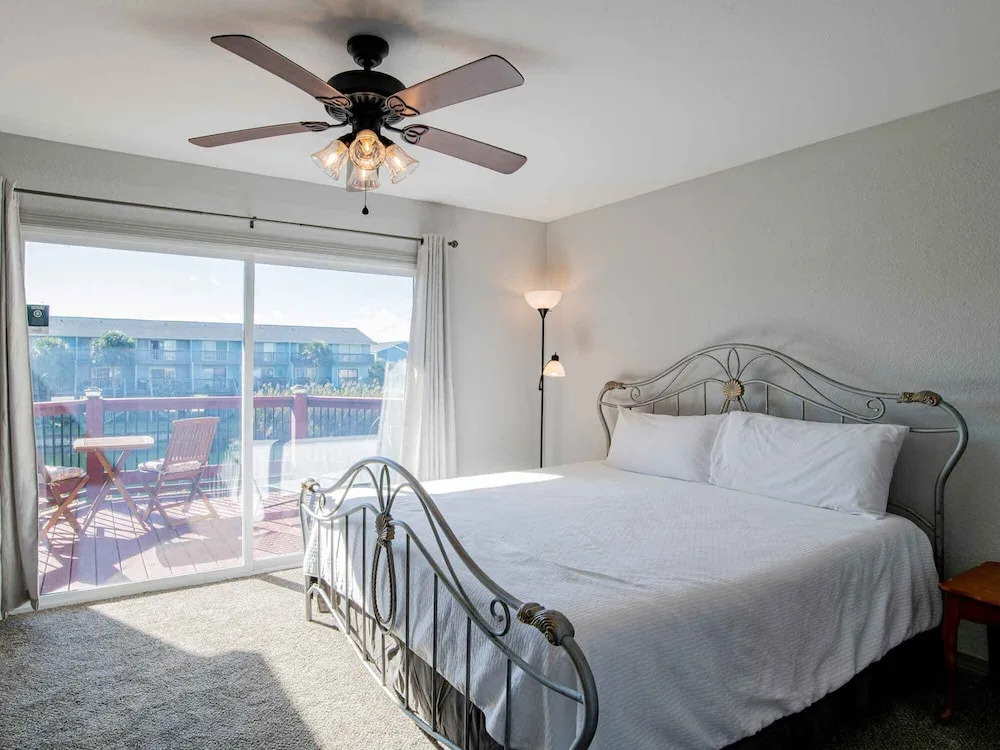 Moonlight Beach Villa