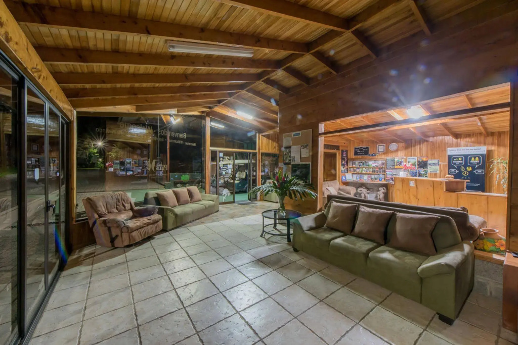 Los Pinos Cabins & Reserve