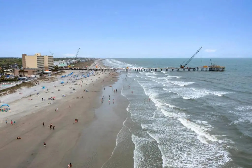 208 W Ashley - Central Location - 2 Mins to the Beach