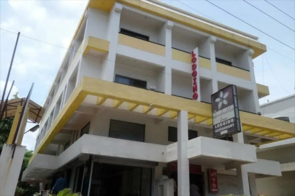 Cinderalla Inn Lodging