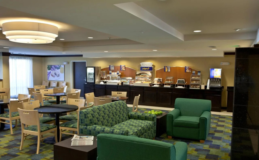 Holiday Inn Express Hotel & Suites Lansing-Dimondale by IHG