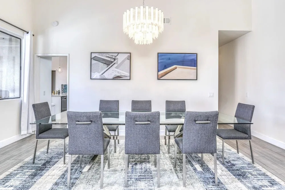 New Listing! Spacious 4br Haven W/ Private Pool 4 Bedroom Home