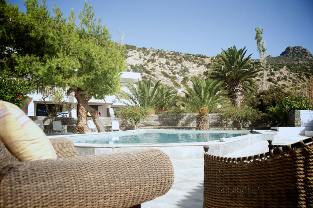 Avra Palm